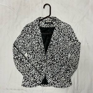 Black/White leopard print jacket